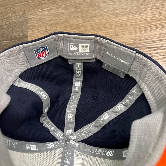 Chicago Bears Hat New Era Small-Medium NFL 3930 Cap Curved‎ Brim Blue - Picture 7 of 9